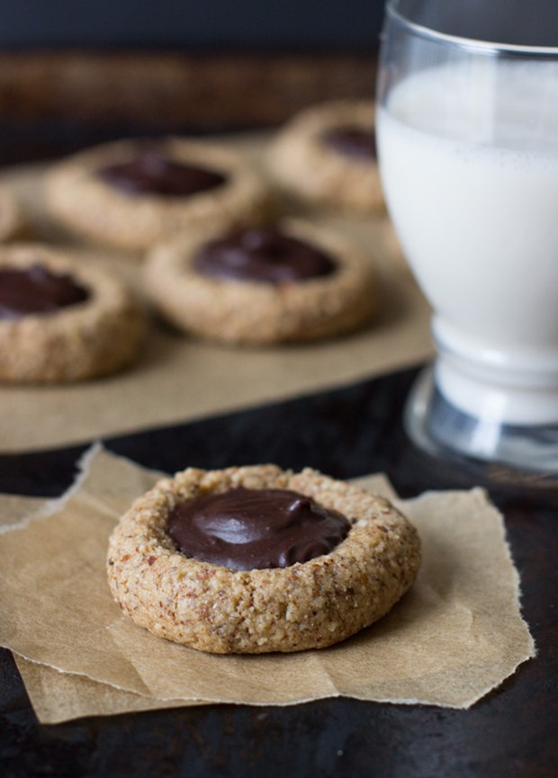 Chocolate Hazelnut Thumbprint Cookies- totally delicious and made with wholesome ingredients! vegan, gluten-free, and refined sugar-free!