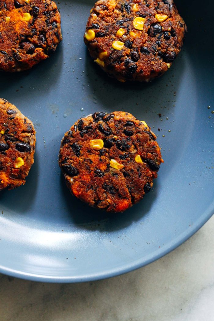 Sweet Potato Black Bean Burgers- all you need is 10 ingredients to make these nutritious and flavorful veggie burgers! (vegan with gluten-free option)