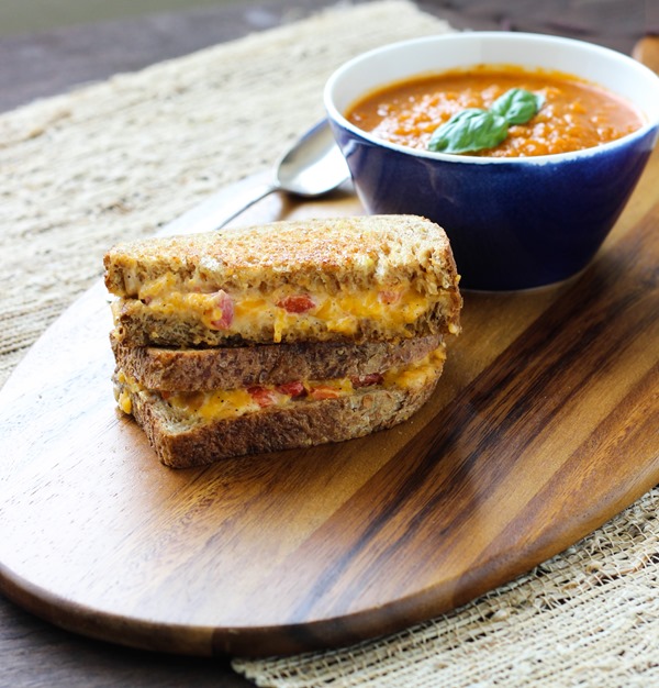 Grilled Pimento Cheese with Roasted Tomato Soup {Making Thyme for Health}  
