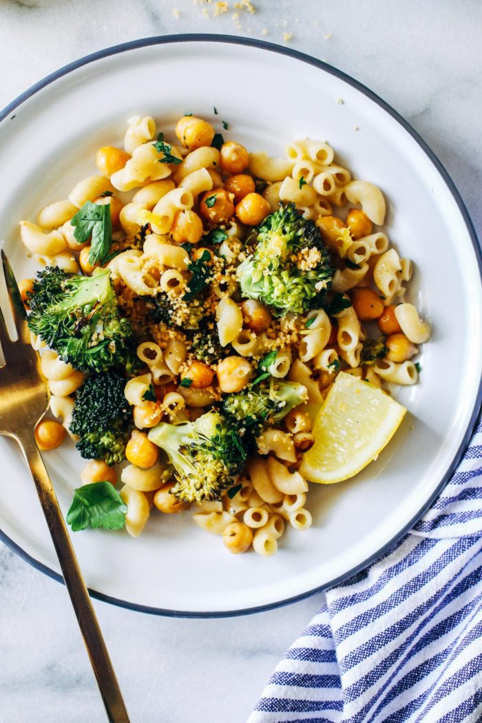 Roasted Broccoli and Chickpea Lemon Pasta- all you need is 7 ingredients and 30 minutes to make this healthy plant-based meal that's bursting with flavor! (vegan with gluten-free option)