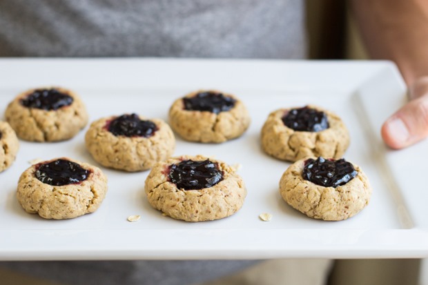Healthy Peanut Butter & Jelly Oatmeal Cookies- a fun and healthy treat inspired by the childhood classic! #glutenfree #vegan and #refinedsugarfree