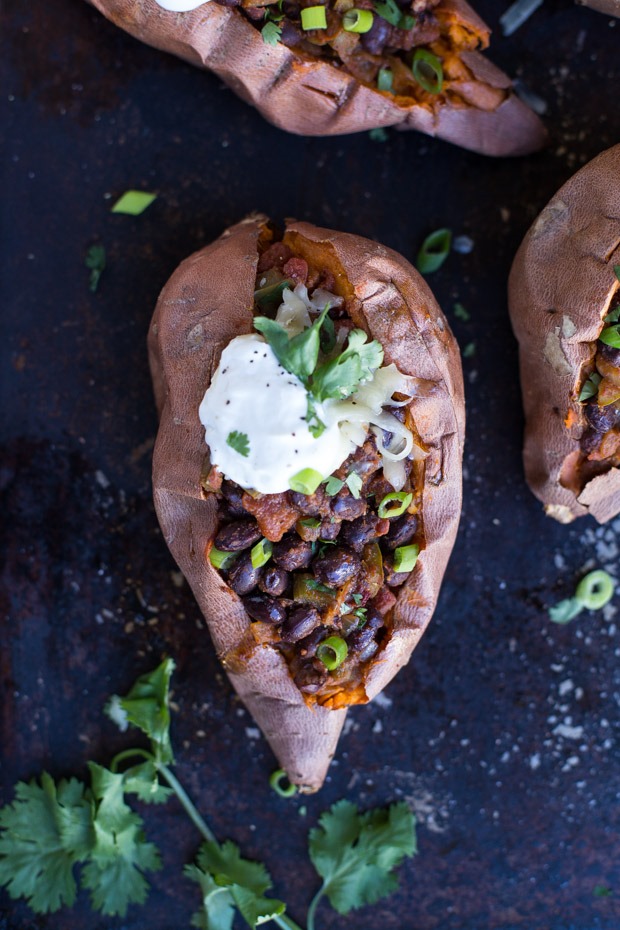 Black Bean Chipotle Stuffed Sweet Potatoes- an easy and healthy diner that's packed with antioxidants and protein! (vegan, gluten-free, and grain-free)