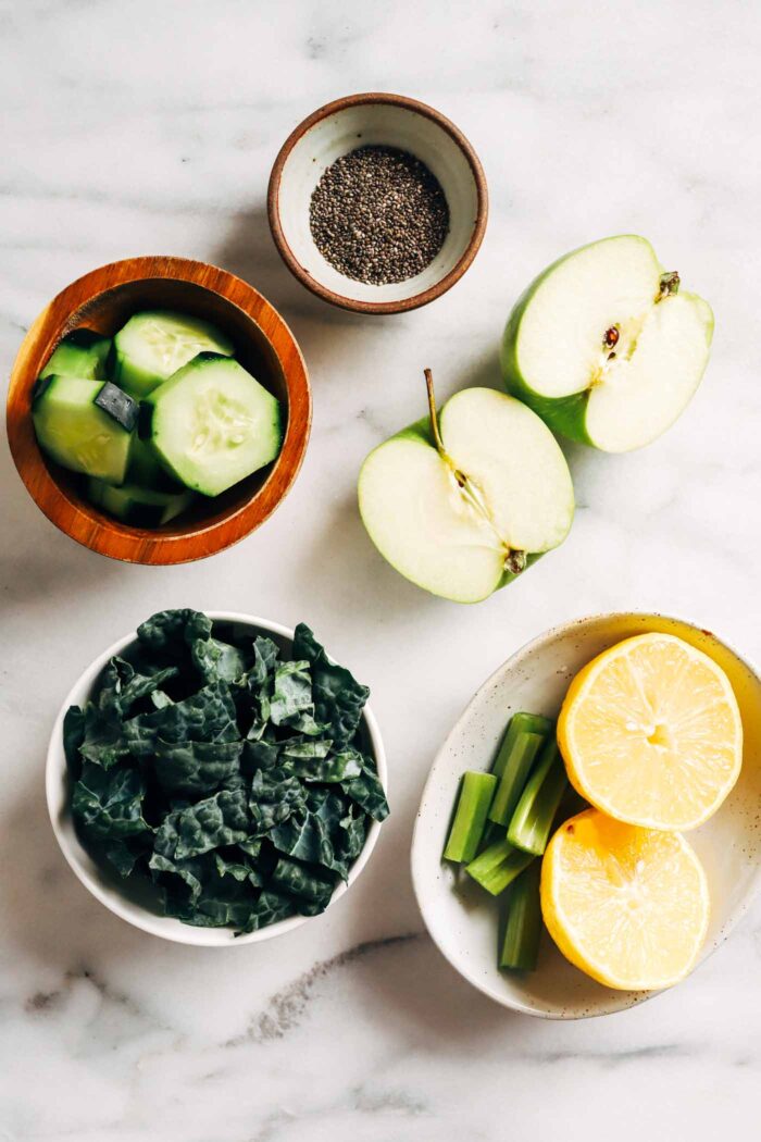 Detoxifying Green Apple Smoothie- packed with 10 grams of fiber, this low sugar smoothie is a refreshing way to support your body's natural detoxification process. 