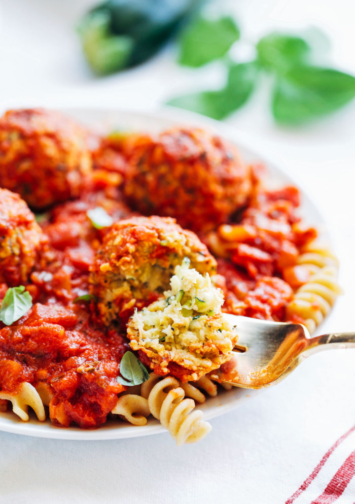 Vegan Zucchini 'Meatballs' - less than 10 ingredients and 20 minutes to make! Each serving offers 25 grams of plant-based protein! (vegan + gluten-free)