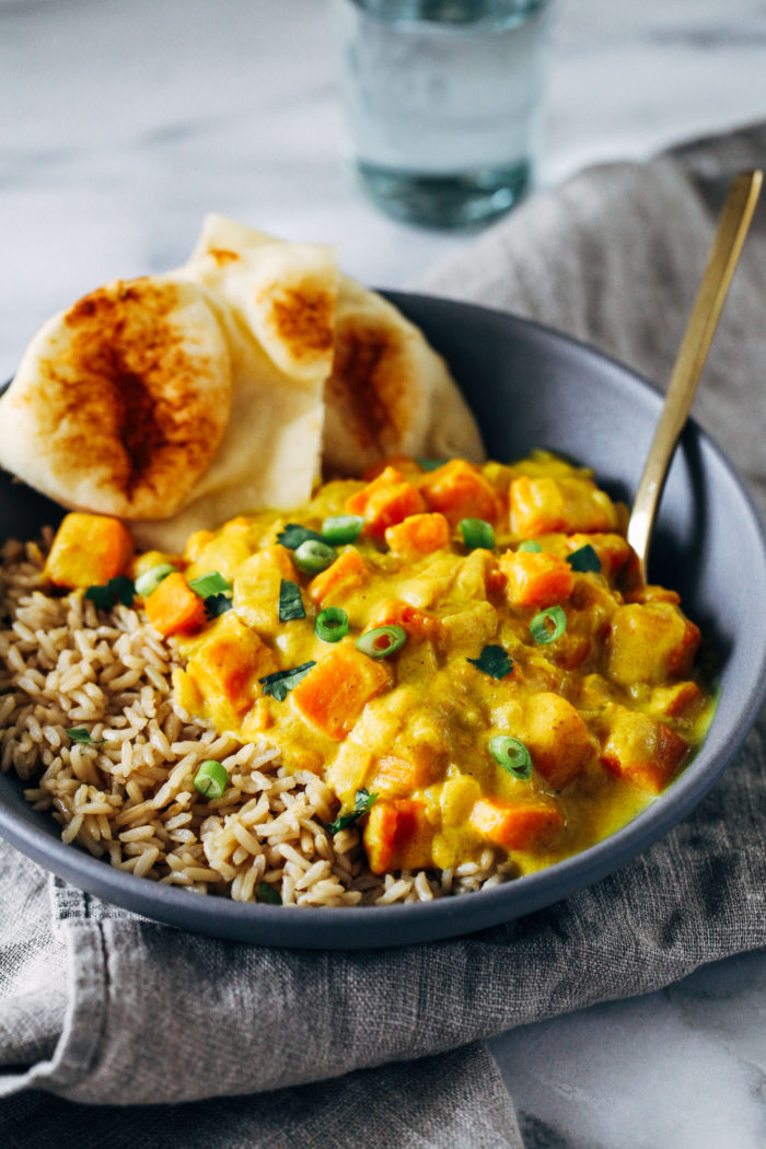 Swift Sweet Potato Curry- a satisfying and creamy curry that takes just 30 minutes and one pot to make! (vegan, gluten-free + oil-free)