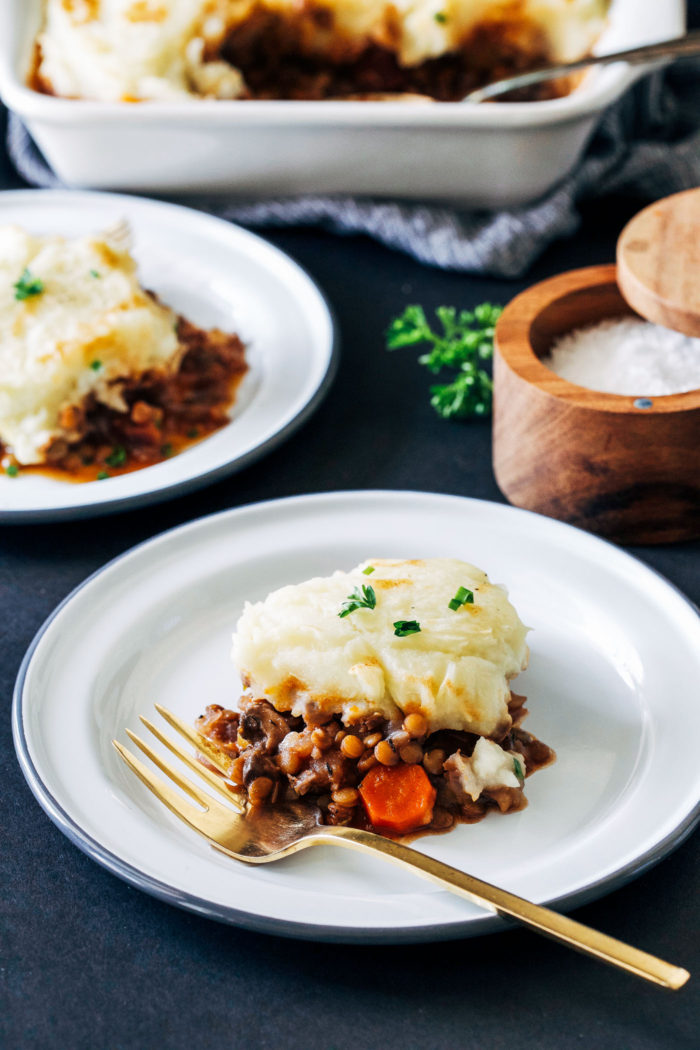 Vegan Lentil Shepherds Pie- a plant-based take on the comforting classic made with hearty lentils and parsnip mashed potatoes. So delicious that even meat eaters will love it!