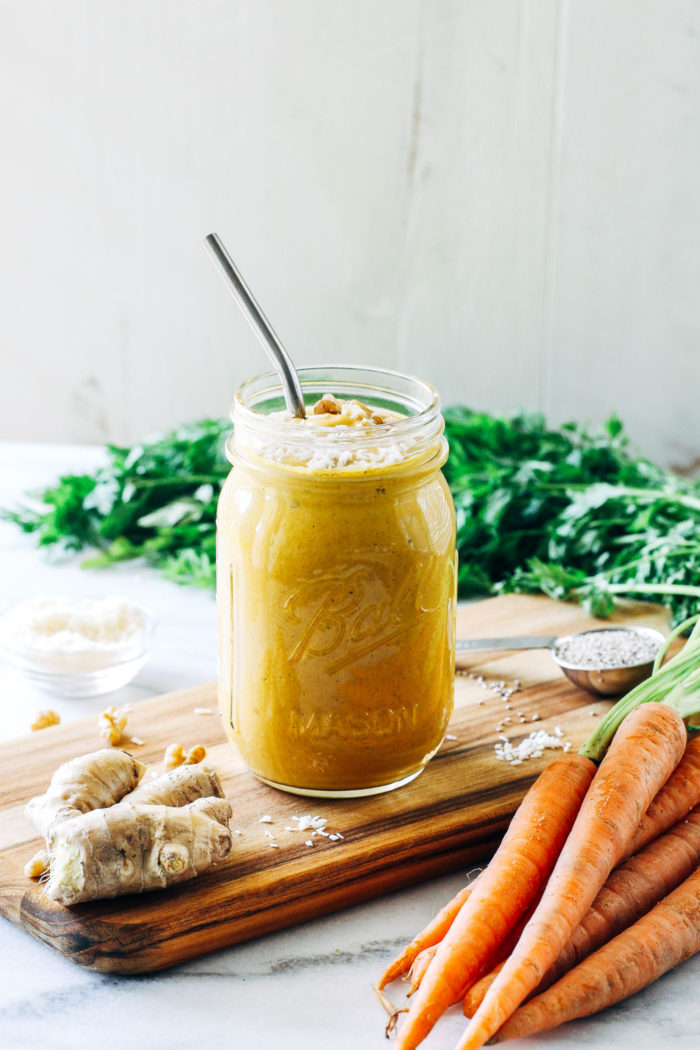 Turmeric Carrot Cake Smoothie- a nourishing blend of whole foods that tastes just like a slice of carrot cake! A great source of vitamins, calcium, iron, protein, and fiber. (vegan + gluten-free)