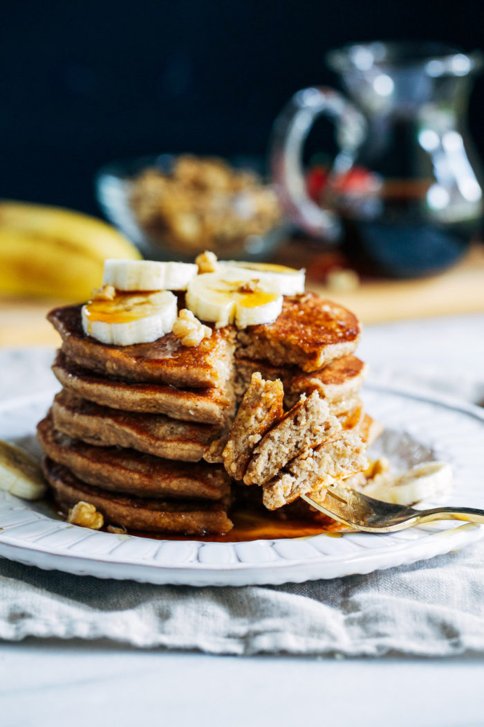 Vegan Banana Nut Blender Pancakes- a quick and simple recipe for banana pancakes that are naturally gluten-free and oil-free. 10 grams of plant protein per serving!