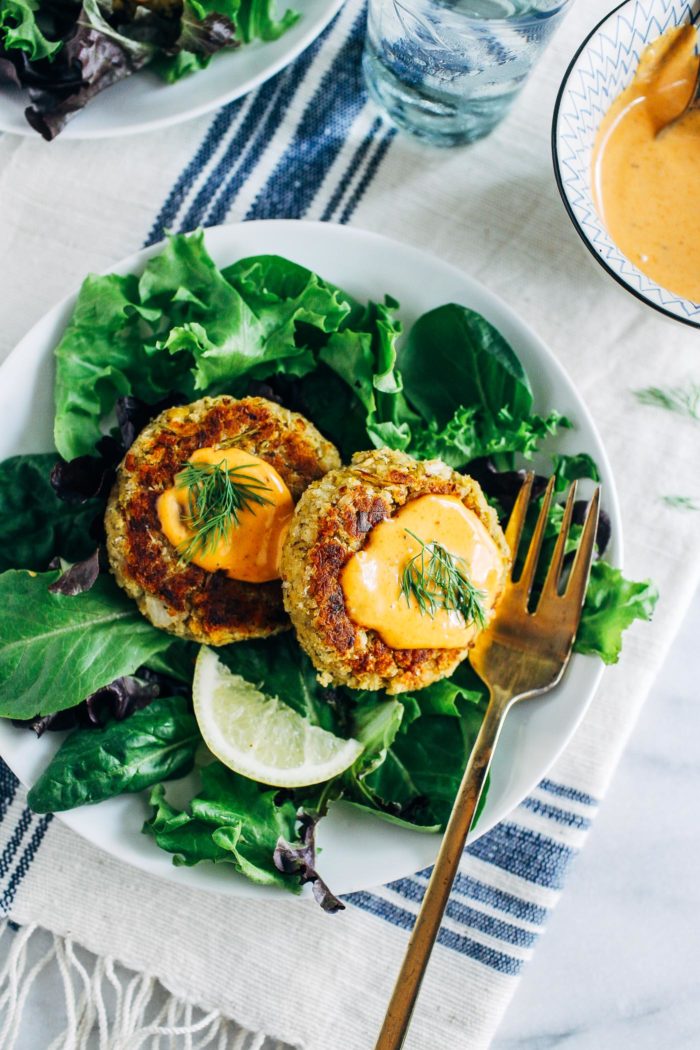 Vegan Crab Cakes with Sriracha Remoulade- flaky and full of flavor, you will be shocked at how delicious these vegan crab cakes are! (soy-free, nut-free + gluten-free option)