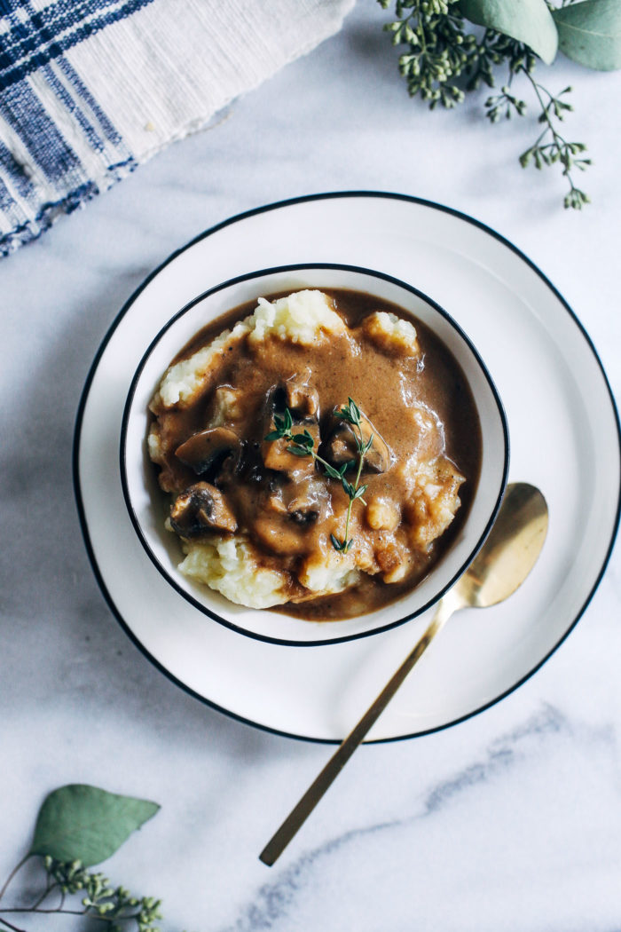 Vegan Porcini Mushroom Gravy- dried porcini mushrooms give this gravy tons of umami flavor that's sure to highlight any dish you serve! (gluten-free)