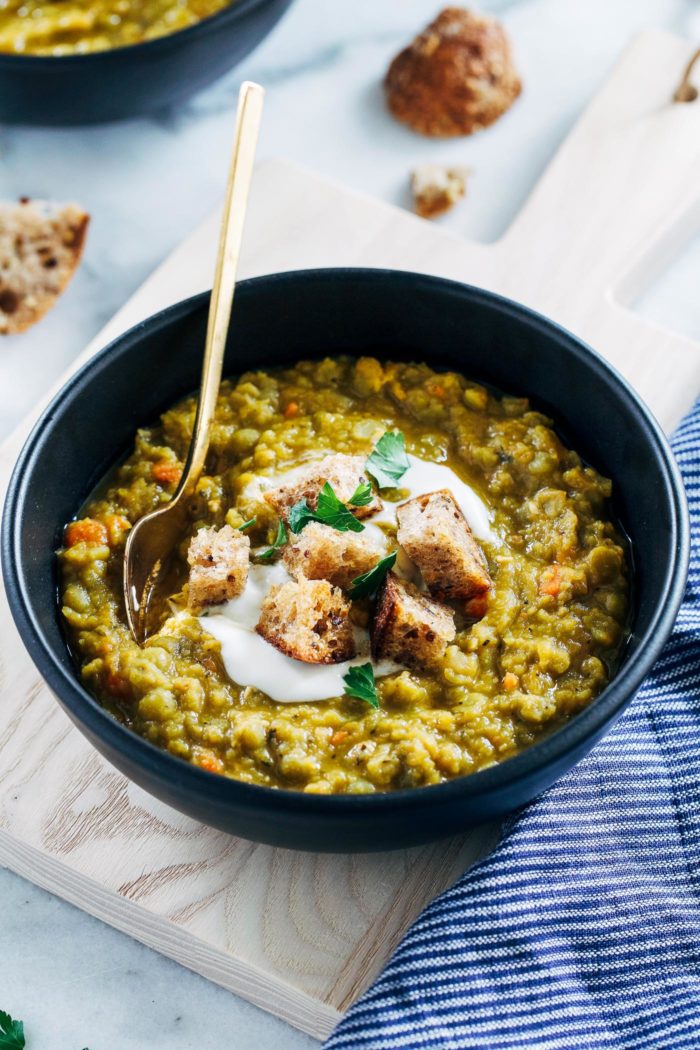 Easy Split Pea Soup with Garlicky Croutons #plantbased #onepot #vegan