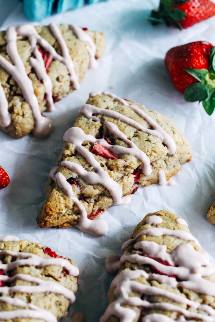 Fresh Strawberry Scones with Strawberry Cashew Cream- naturally sweetened and whole grain, these scones are as nutritious as they are delicious. (vegan + gluten-free)
