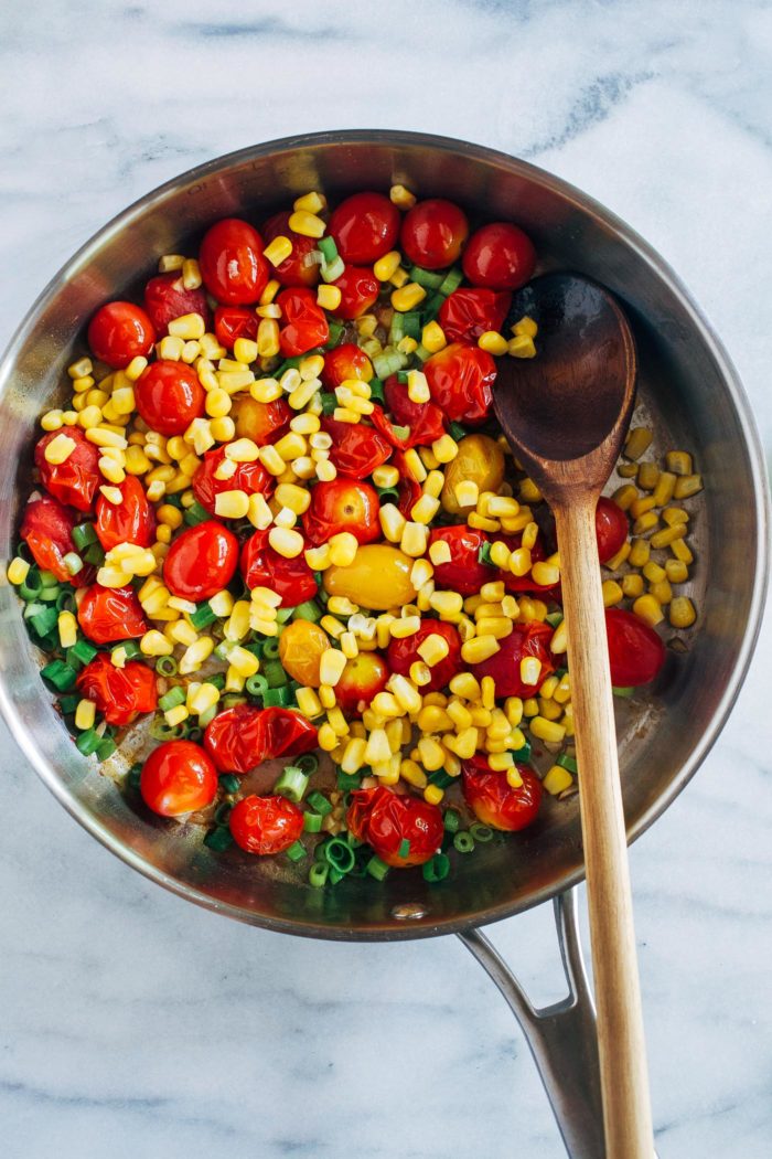 Tomato Corn Orzo with White Wine Butter Sauce- just 8 ingredients for this simple pasta featuring the best flavors of summertime!  #plantbased #vegan #dairyfree