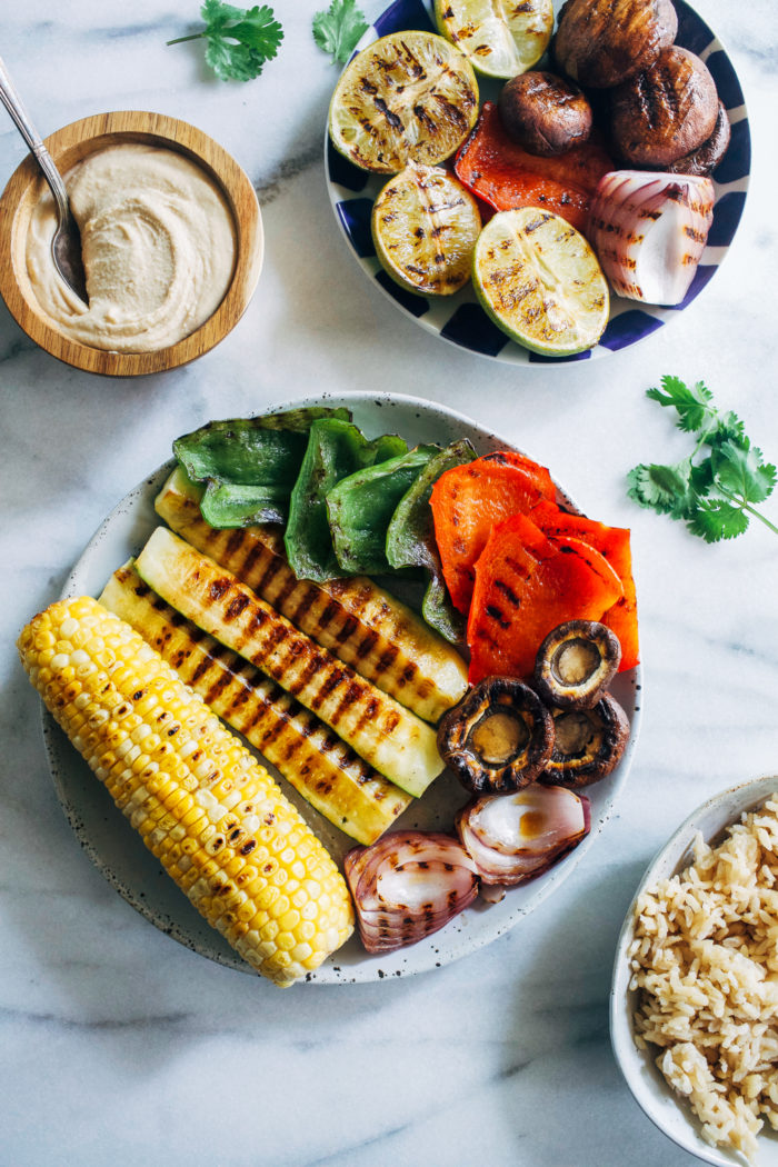Grilled Vegetable Hummus Bowls- a super simple recipe that's so flavorful and healthy it's sure to be on repeat all summer long! #vegan #glutenfree #plantbased