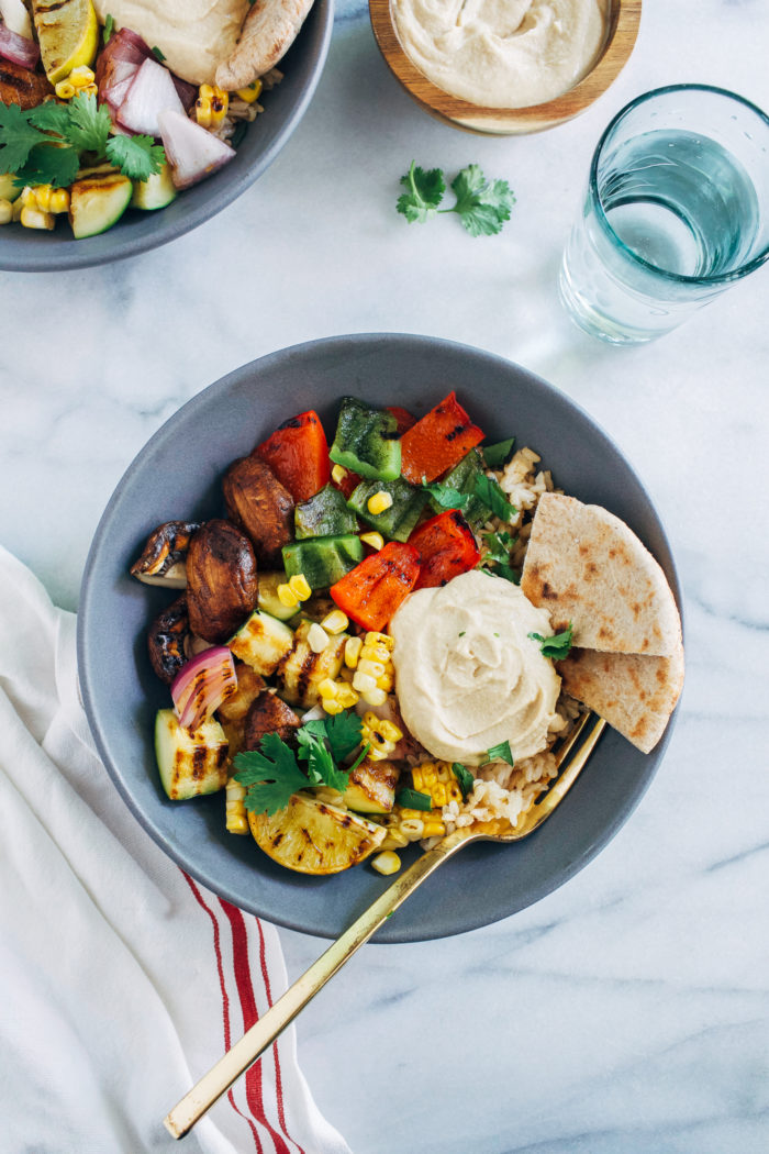 Grilled Vegetable Hummus Bowls- a super simple recipe that's so flavorful and healthy it's sure to be on repeat all summer long! (vegan + gluten-free)