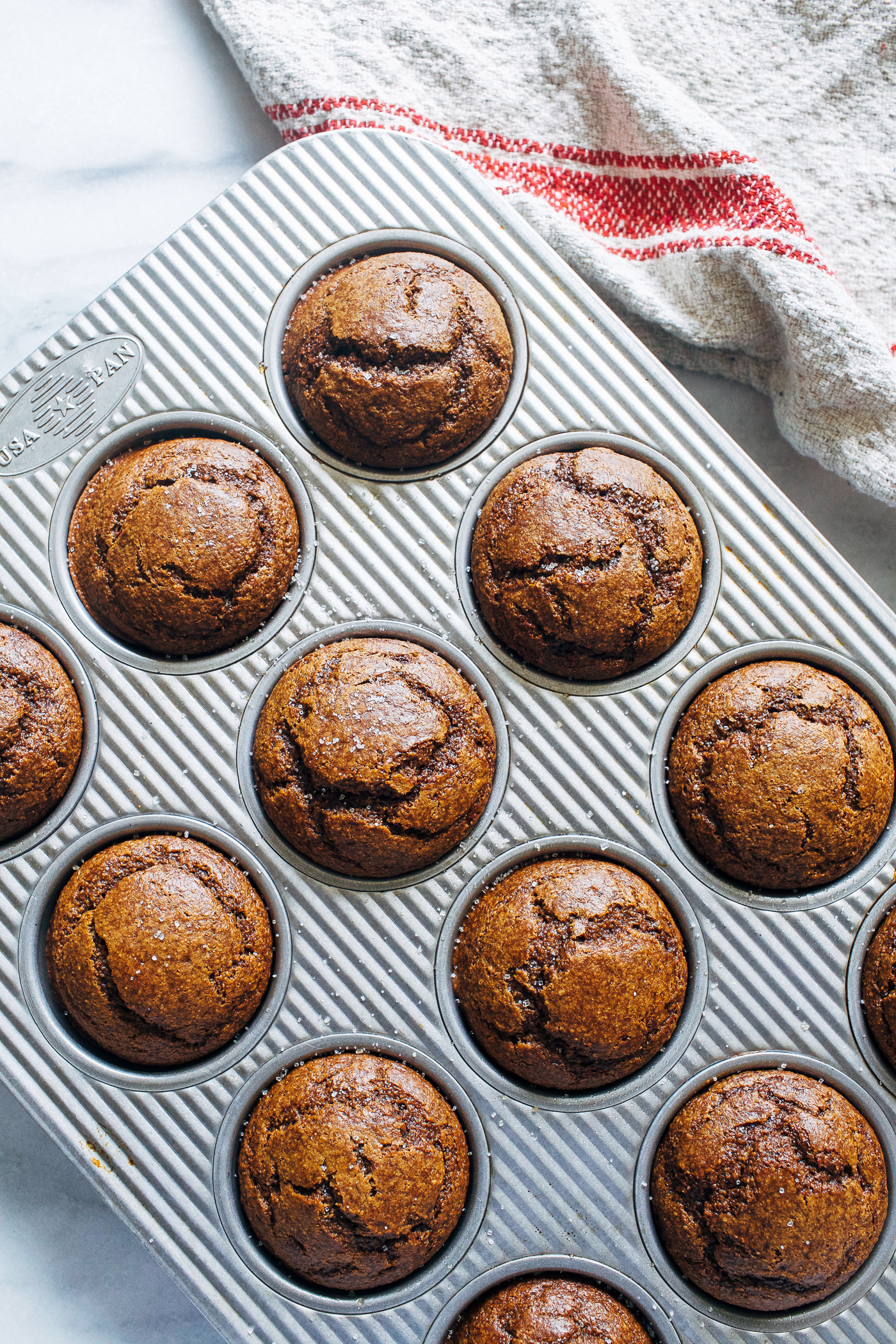 Healthy Oatmeal Gingerbread Muffins