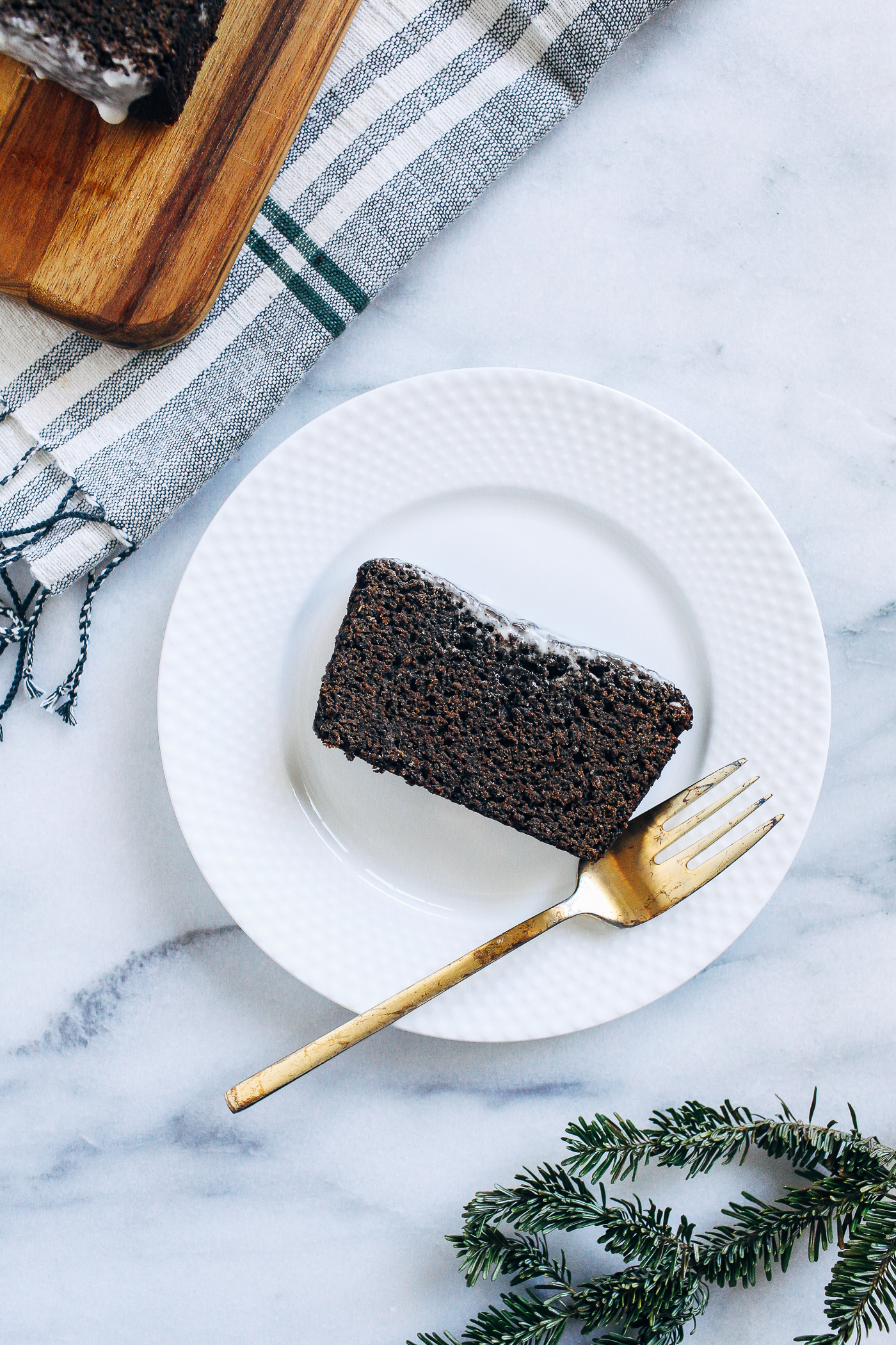Healthy Vegan Gingerbread Loaf