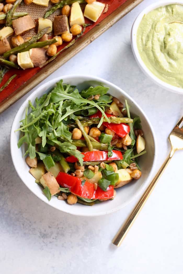 Spring Veggie Bowls with Cilantro Lime Crema from Hummusapien