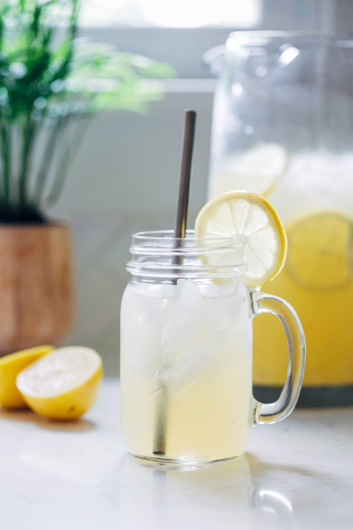 Honey Sweetened Lemonade- all you need is 3 simple ingredients for refreshing homemade lemonade that's naturally sweetened!