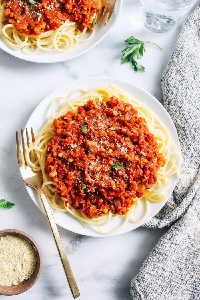 Easy Vegan Red Lentil Bolognese- red lentils and walnuts make for a hearty sauce that's packed full of protein, iron and heart healthy omega-3s. Comes together in just 30 minutes!