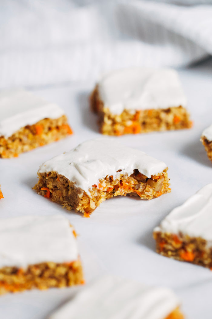 Healthy No Bake Carrot Cake Bars- made with wholesome ingredients and naturally sweetened, you'll be shocked at how much these taste like a slice of carrot cake! (gluten-free, vegan + oil-free)
