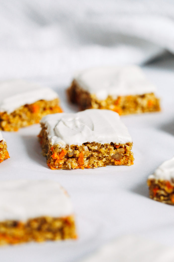 Healthy No Bake Carrot Cake Bars- made with wholesome ingredients and naturally sweetened, you'll be shocked at how much these taste like a slice of carrot cake! (gluten-free, vegan + oil-free)
