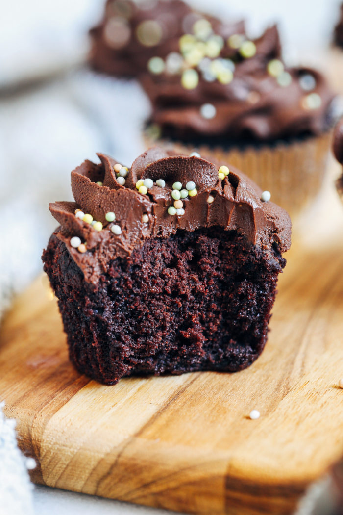 Fudgy Grain-free Vegan Chocolate Cupcakes- these cupcakes are so moist and decadent, you would never guess they're vegan and paleo. Comes together with just 9 ingredients and one bowl!
