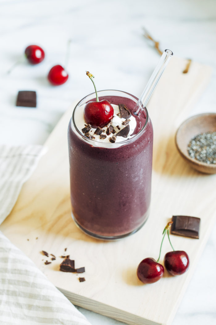 Chocolate Cherry Protein Smoothie- made with just 4 ingredients, this protein smoothie is the perfect treat to whip up after a workout. Each one packs 25 grams of protein! (plant-based, vegan)