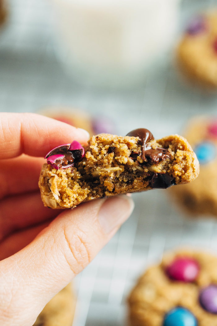 Healthy Vegan Monster Cookies- made with whole grain oat flour and fiber-rich almond flour, these gluten-free monster cookies have a crave-worthy thick and chewy texture. 