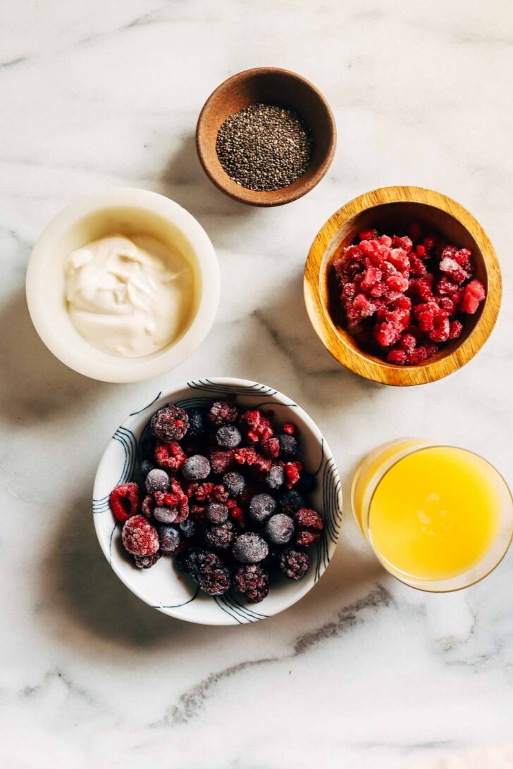 Super Berry Pomegranate Smoothie- Made with just 5 ingredients, this smoothie is an antioxidant powerhouse. Each smoothie packs 10 grams of protein and 12 grams of fiber! (vegan, gluten-free)