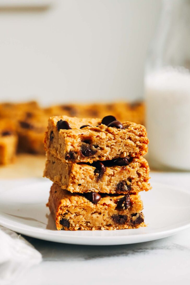 Chickpea Blondies- made with wholesome ingredients, these blondies are packed with fiber and protein! (vegan + gluten-free)