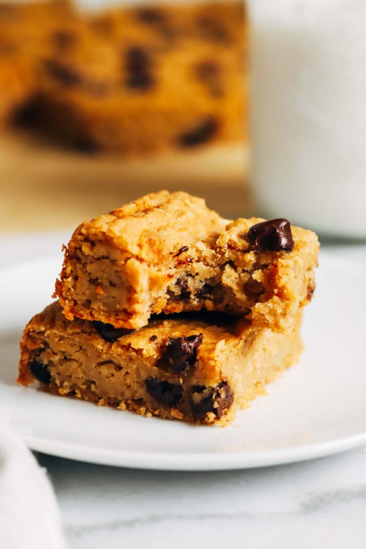 Chickpea Blondies- made with wholesome ingredients, these blondies are packed with fiber and protein! (vegan + gluten-free)
